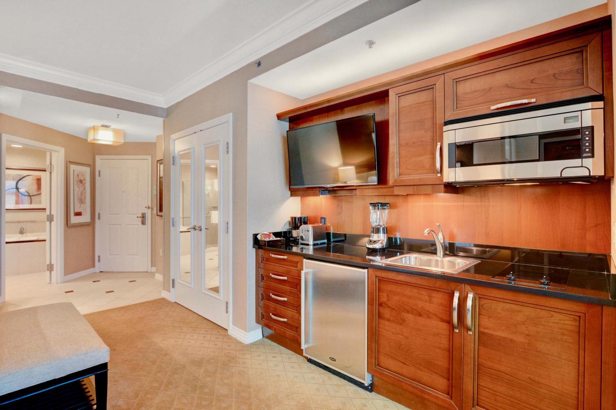 Strip View Balcony Suites - No Resort Fee ! 라스베이거스 외부 사진