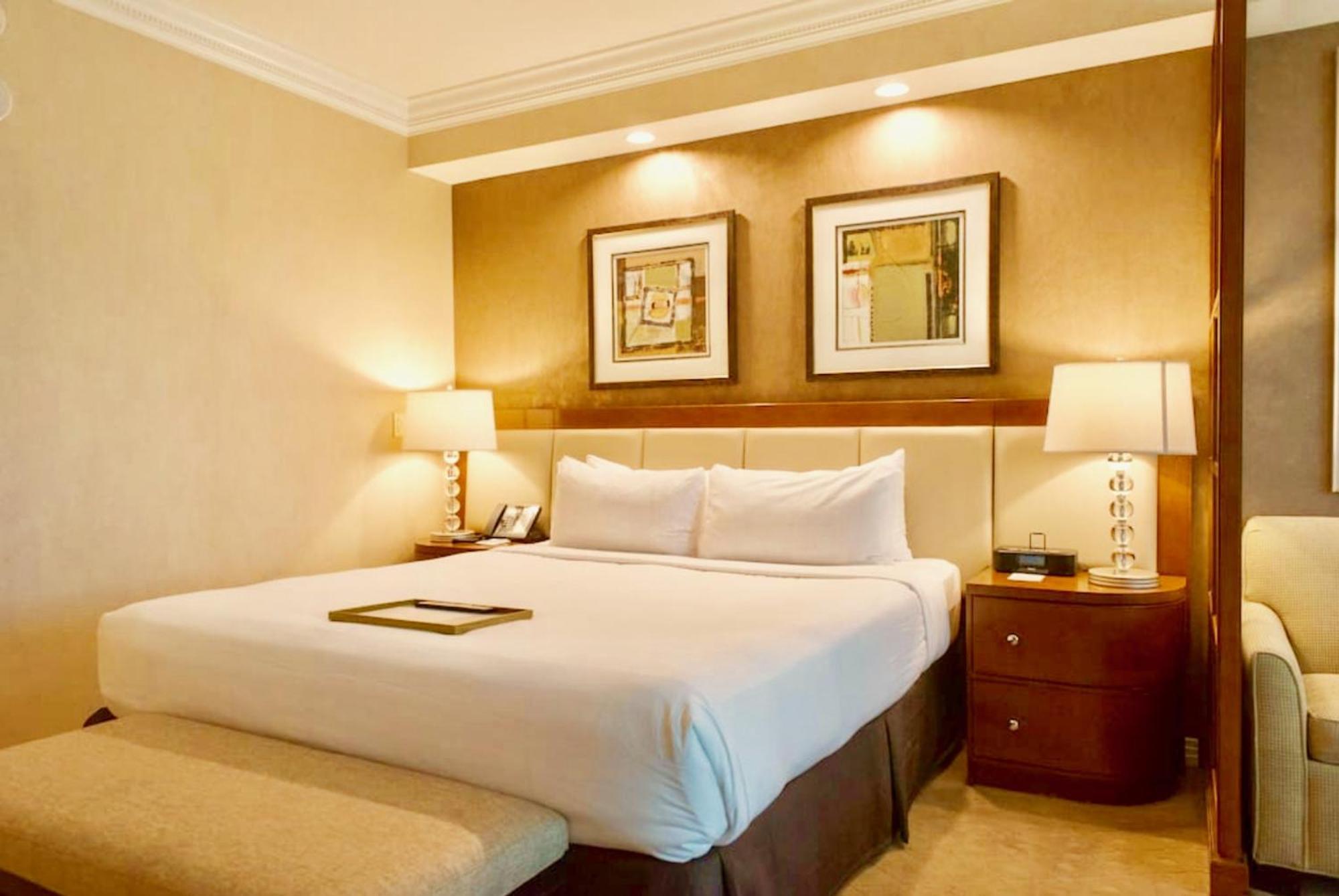 Strip View Balcony Suites - No Resort Fee ! 라스베이거스 외부 사진